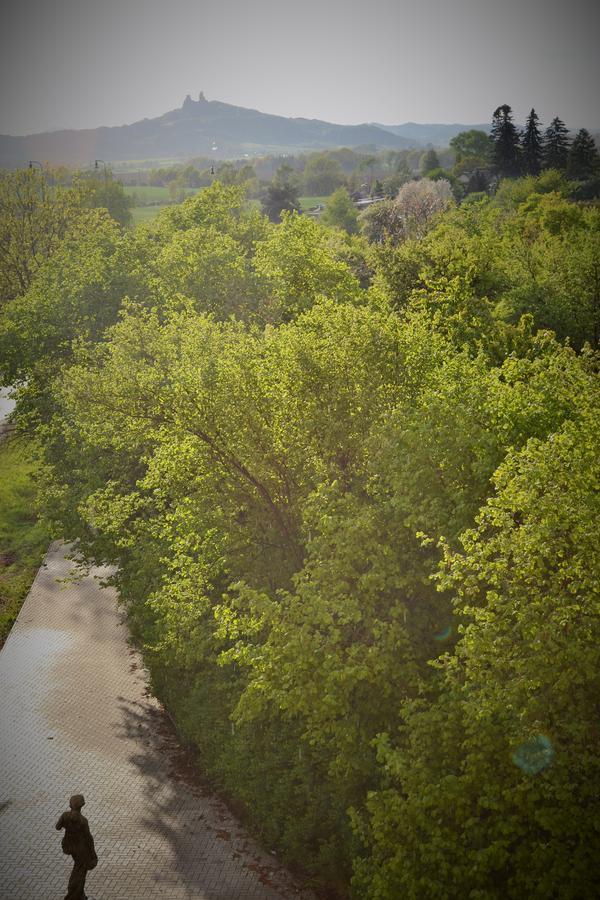 U Zlate Brany Cesky Raj Wellness Hotel Libuň Exterior foto