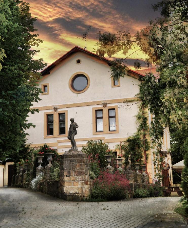 U Zlate Brany Cesky Raj Wellness Hotel Libuň Exterior foto